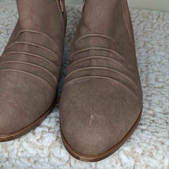 Life Stride Aurora Faux Suede Booties 8.5 - Picture 5 of 9